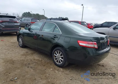 2011 Toyota Camry Xle z USA, uszkodzony, nr VIN 4T1BF3EK4BU658544